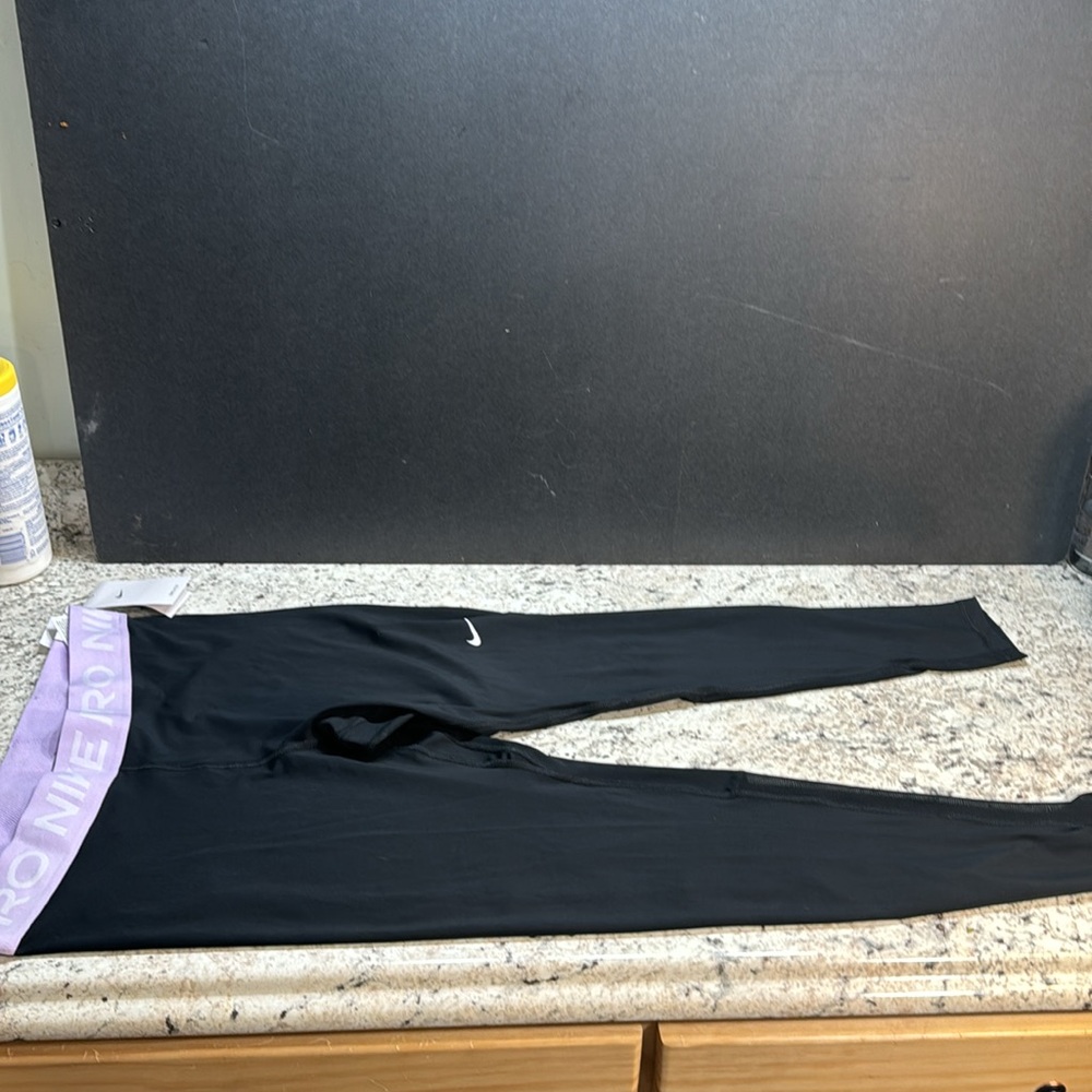 Nike Pro Dri-Fit Women’s Tight Fit, Mid Rise, Full Length Pants. Size XL. NWT. - Picture 2 of 9